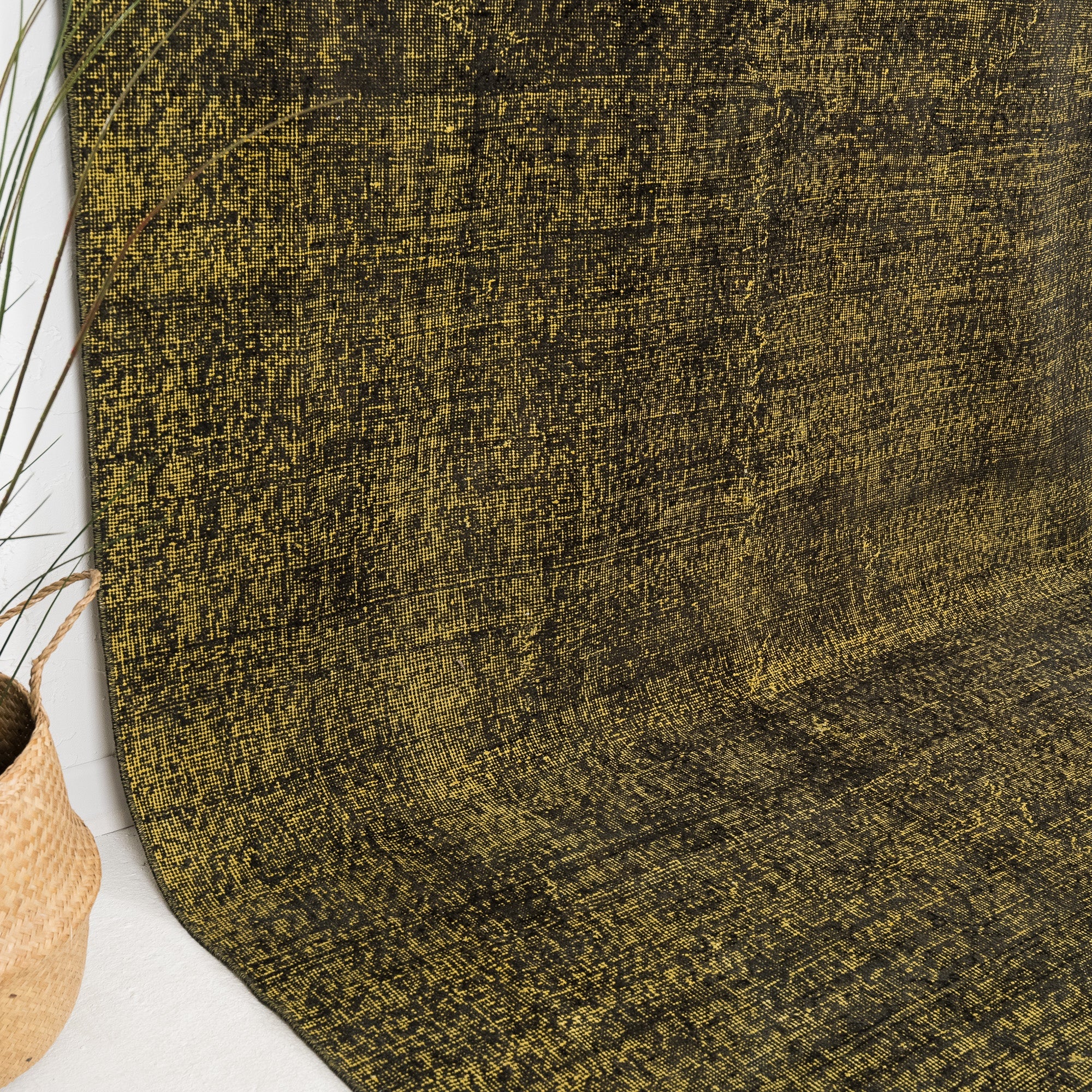 Avenyra - Vintage Turkish Area Rug