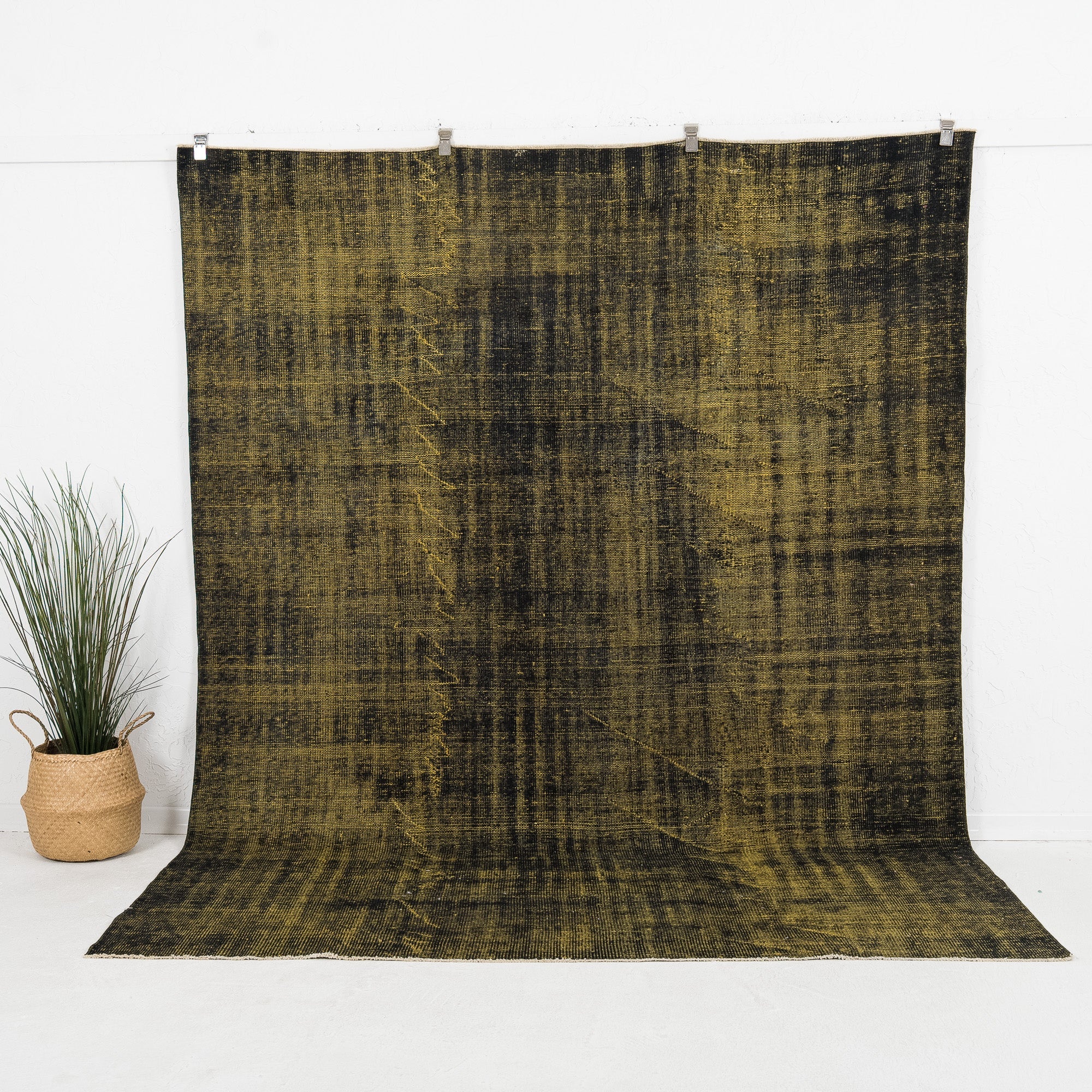 Ysoria - Vintage Turkish Area Rug