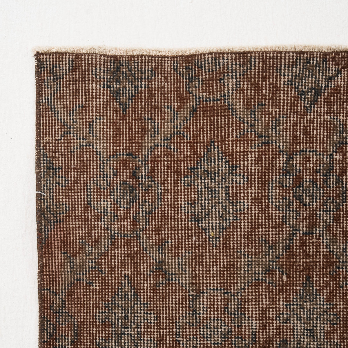 Valiryn - Vintage Turkish Area Rug