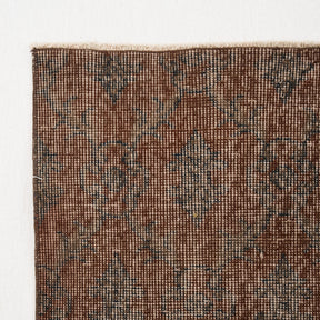 Valiryn - Vintage Turkish Area Rug
