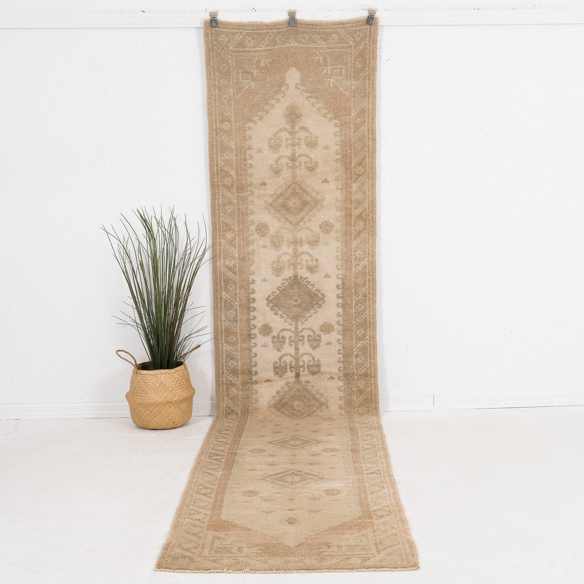 Avionelle - Vintage Turkish Runner Rug