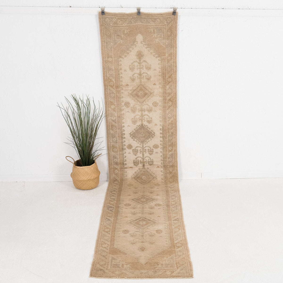 Avionelle - Vintage Turkish Runner Rug