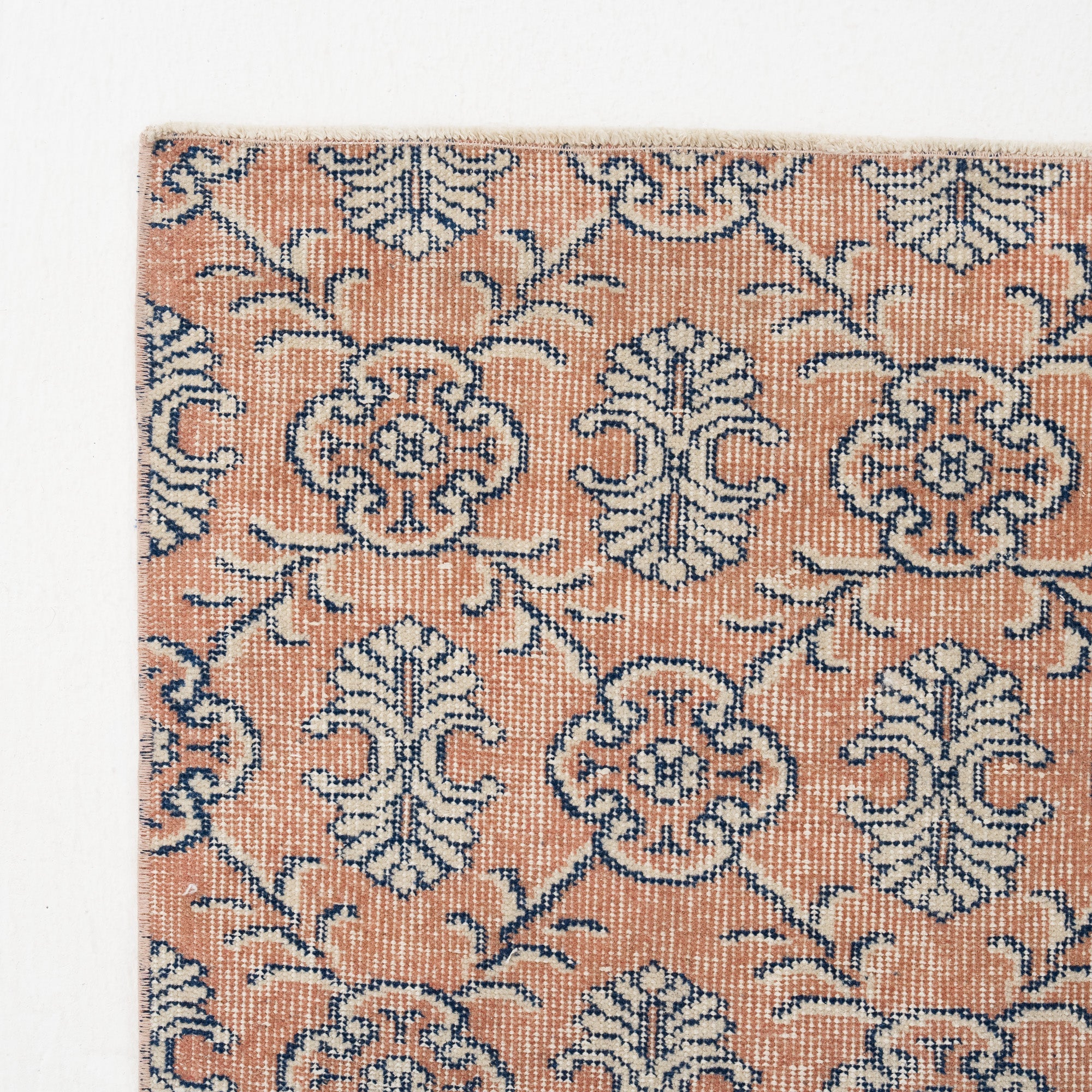 Zenariel - Vintage Turkish Area Rug