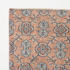 Zenariel - Vintage Turkish Area Rug