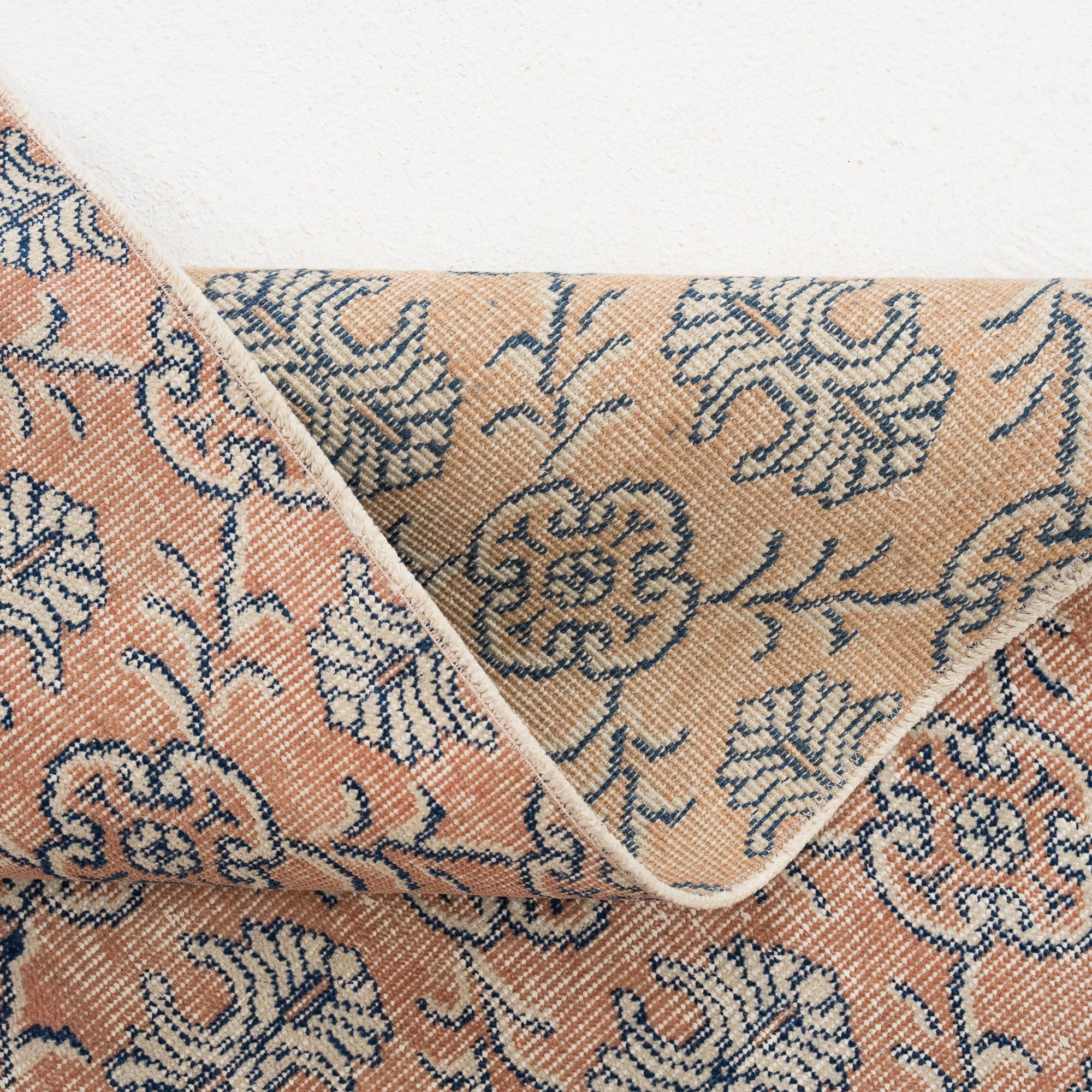 Zenariel - Vintage Turkish Area Rug