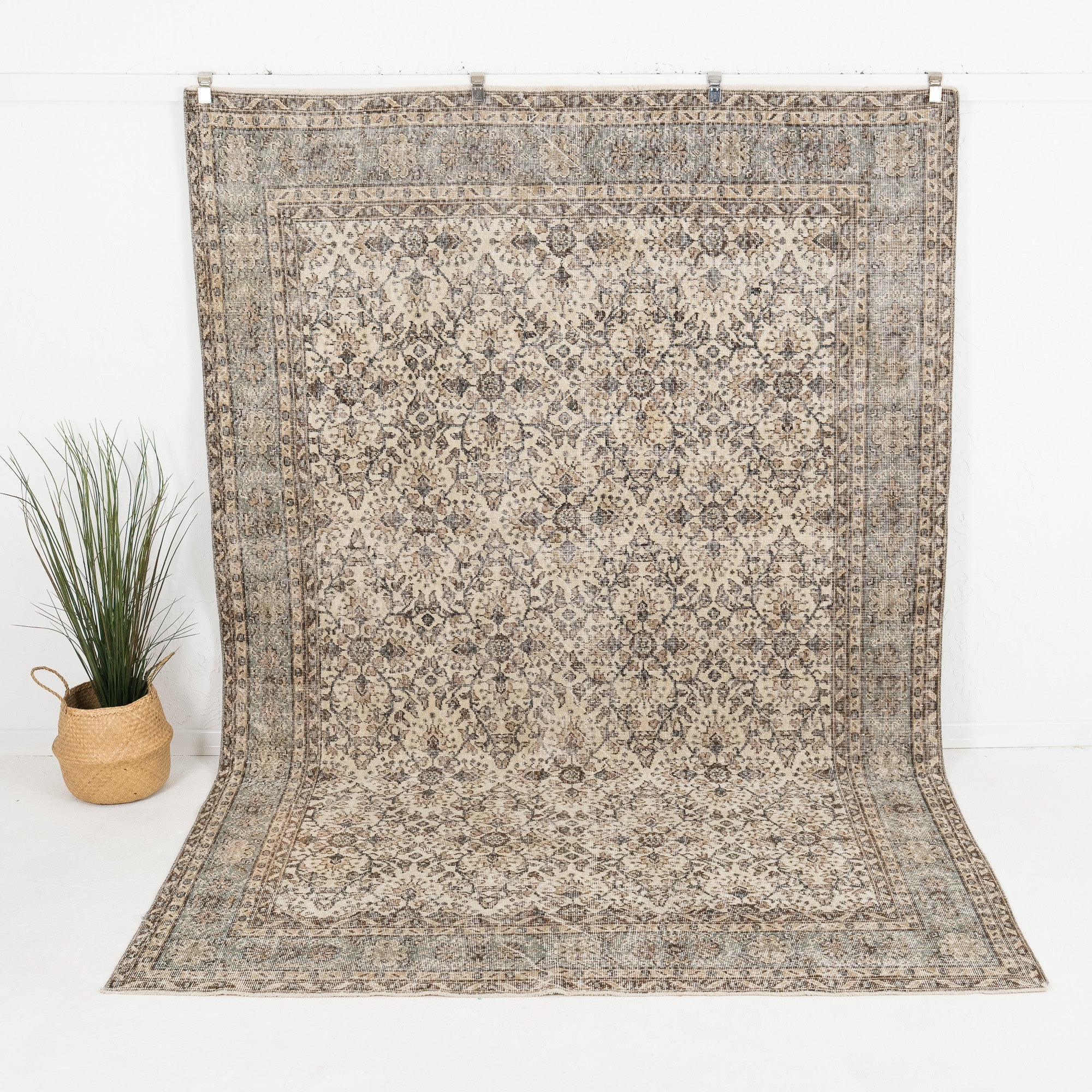 Mirelith - Vintage Turkish Area Rug