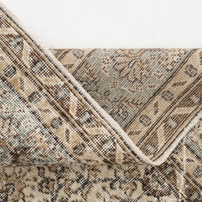 Mirelith - Vintage Turkish Area Rug
