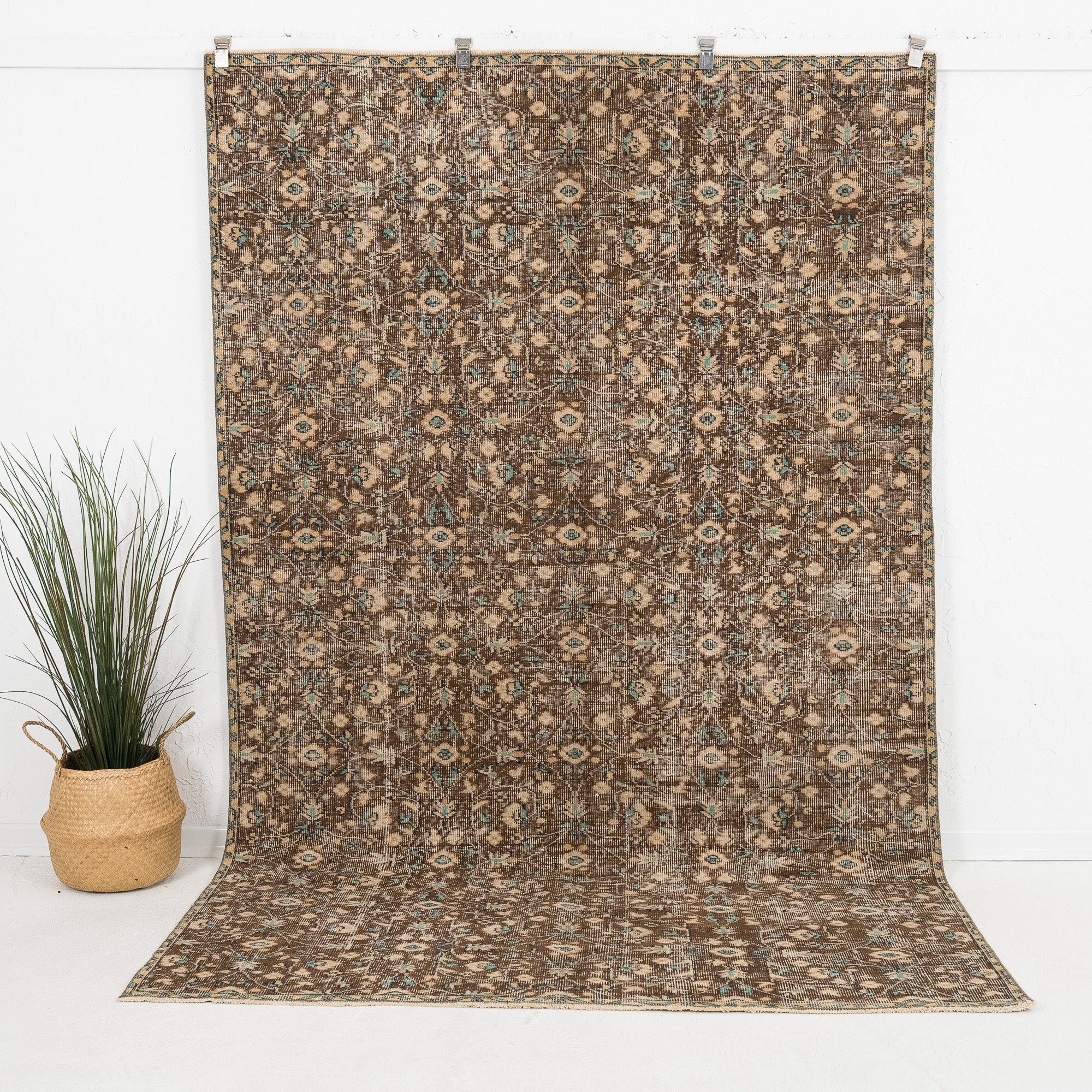 Calyvia - Vintage Turkish Area Rug