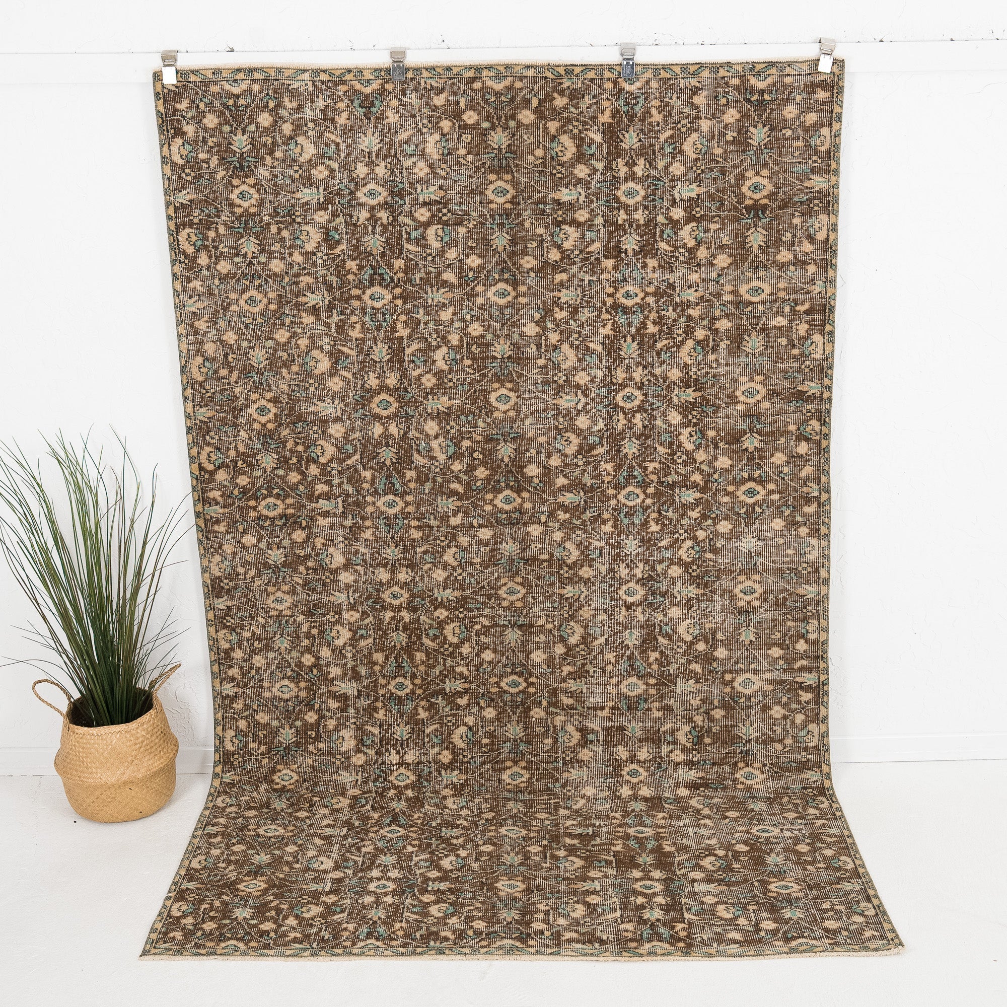 Calyvia - Vintage Turkish Area Rug