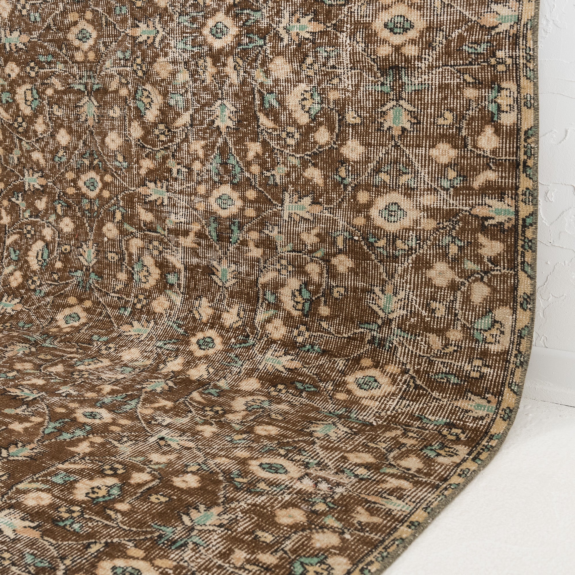 Calyvia - Vintage Turkish Area Rug