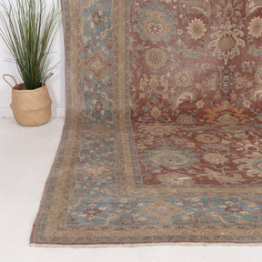 Jaerisella - Vintage Turkish Area Rug