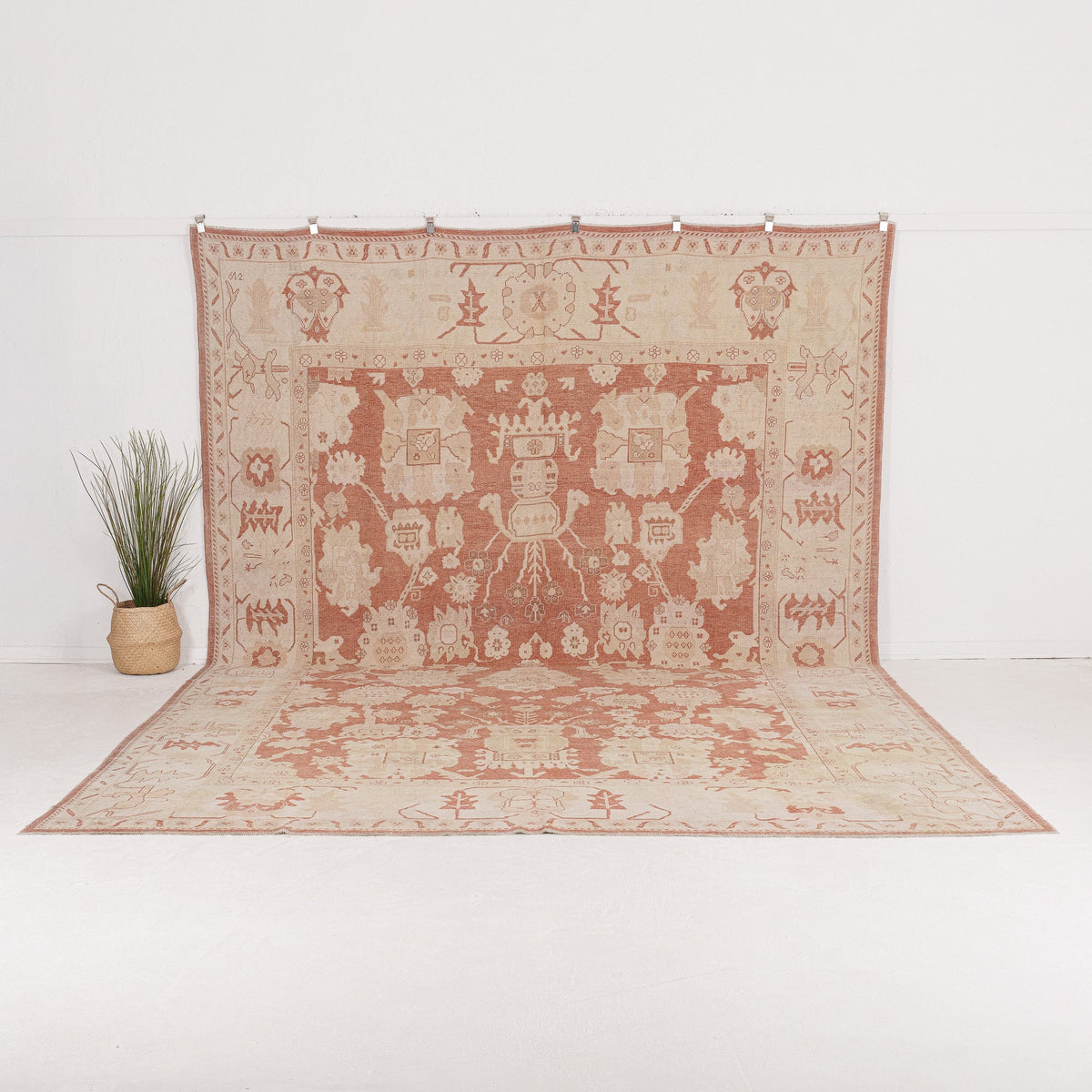 Jaerisin - Vintage Turkish Area Rug