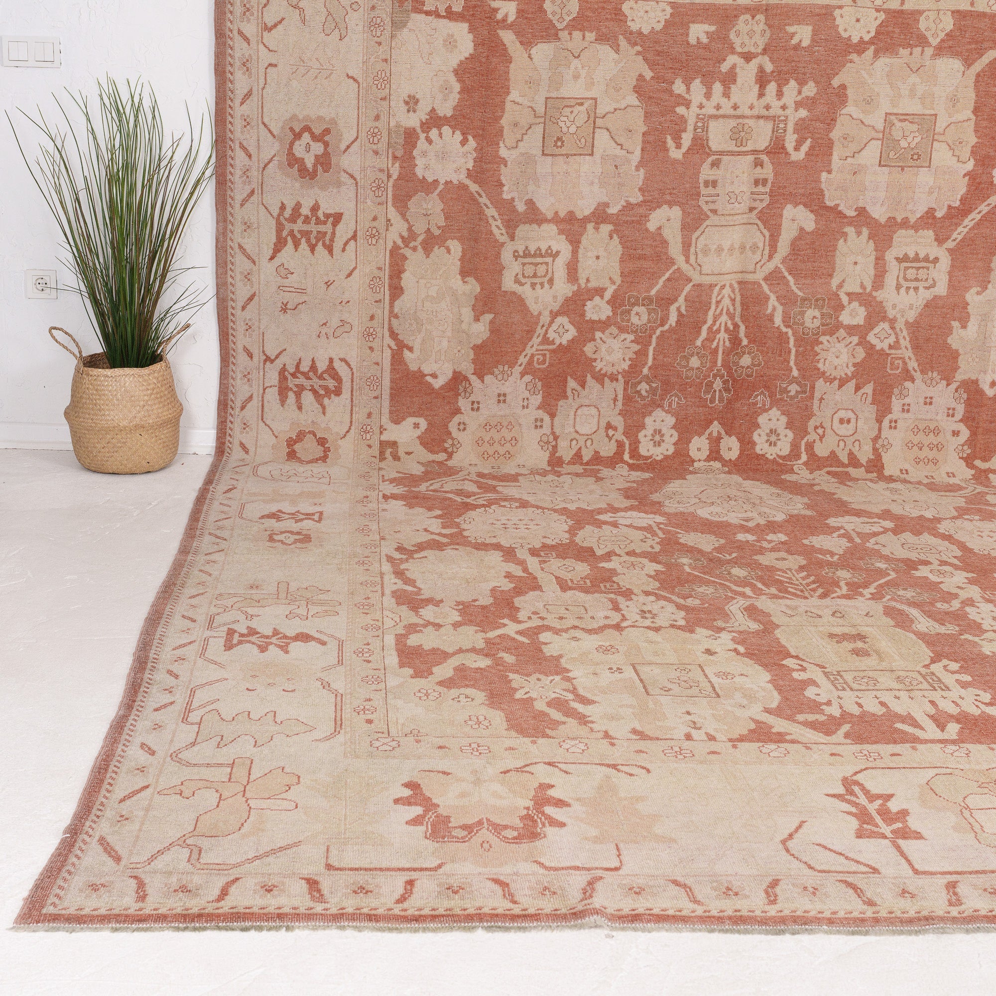 Jaerisin - Vintage Turkish Area Rug