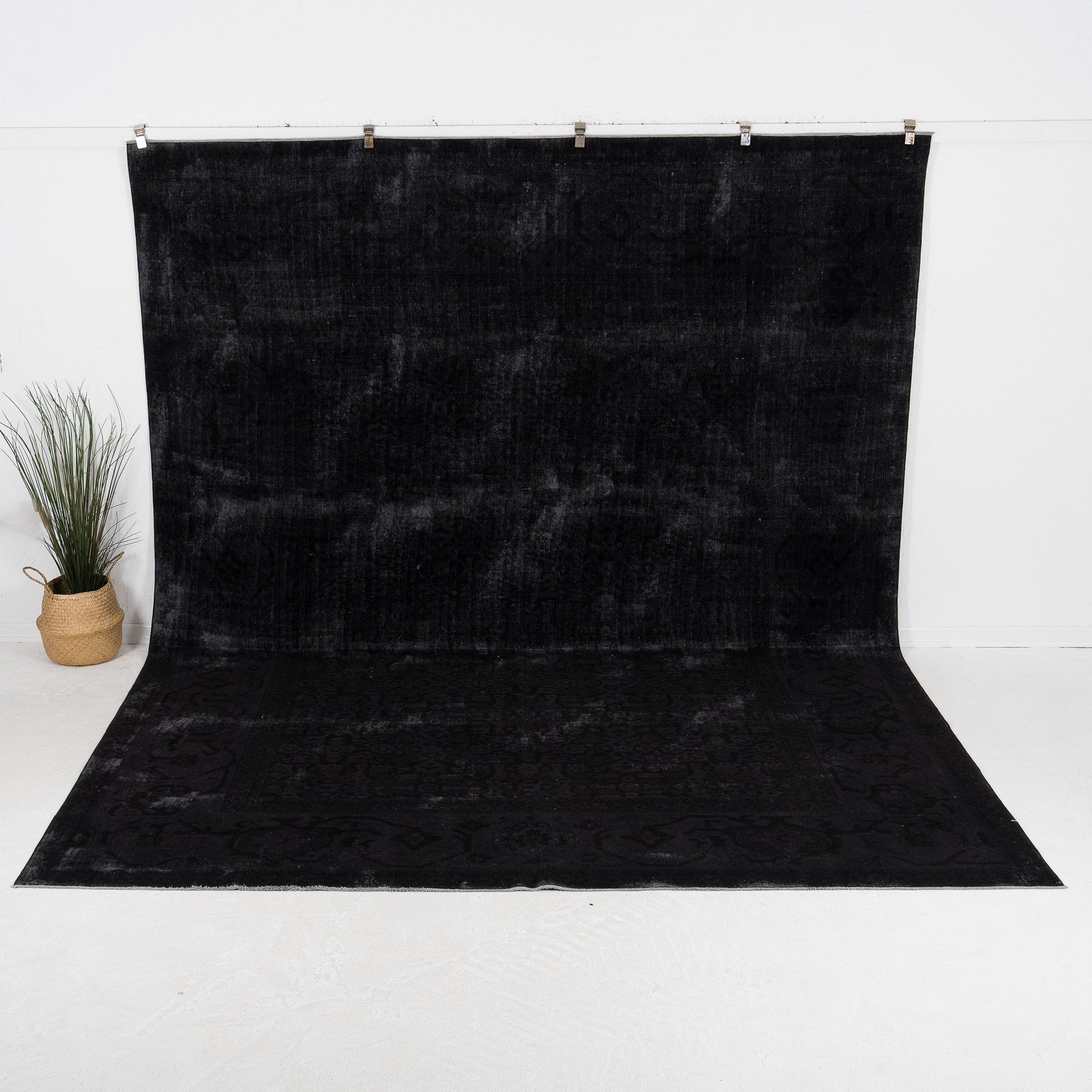 Noravessa - Vintage Turkish Area Rug
