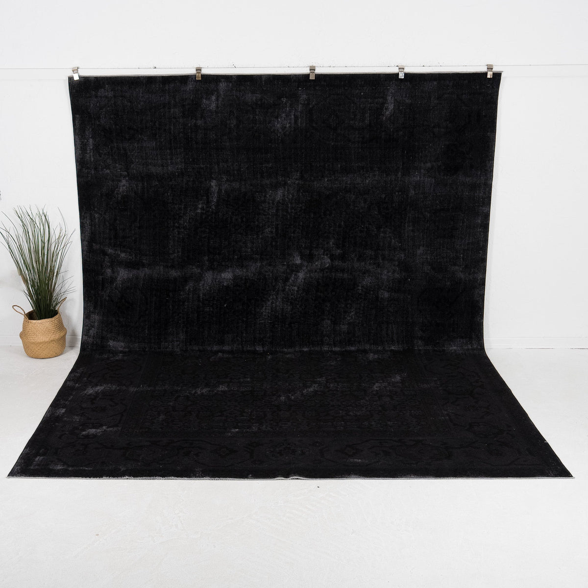 Noravessa - Vintage Turkish Area Rug