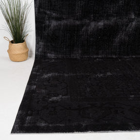 Noravessa - Vintage Turkish Area Rug