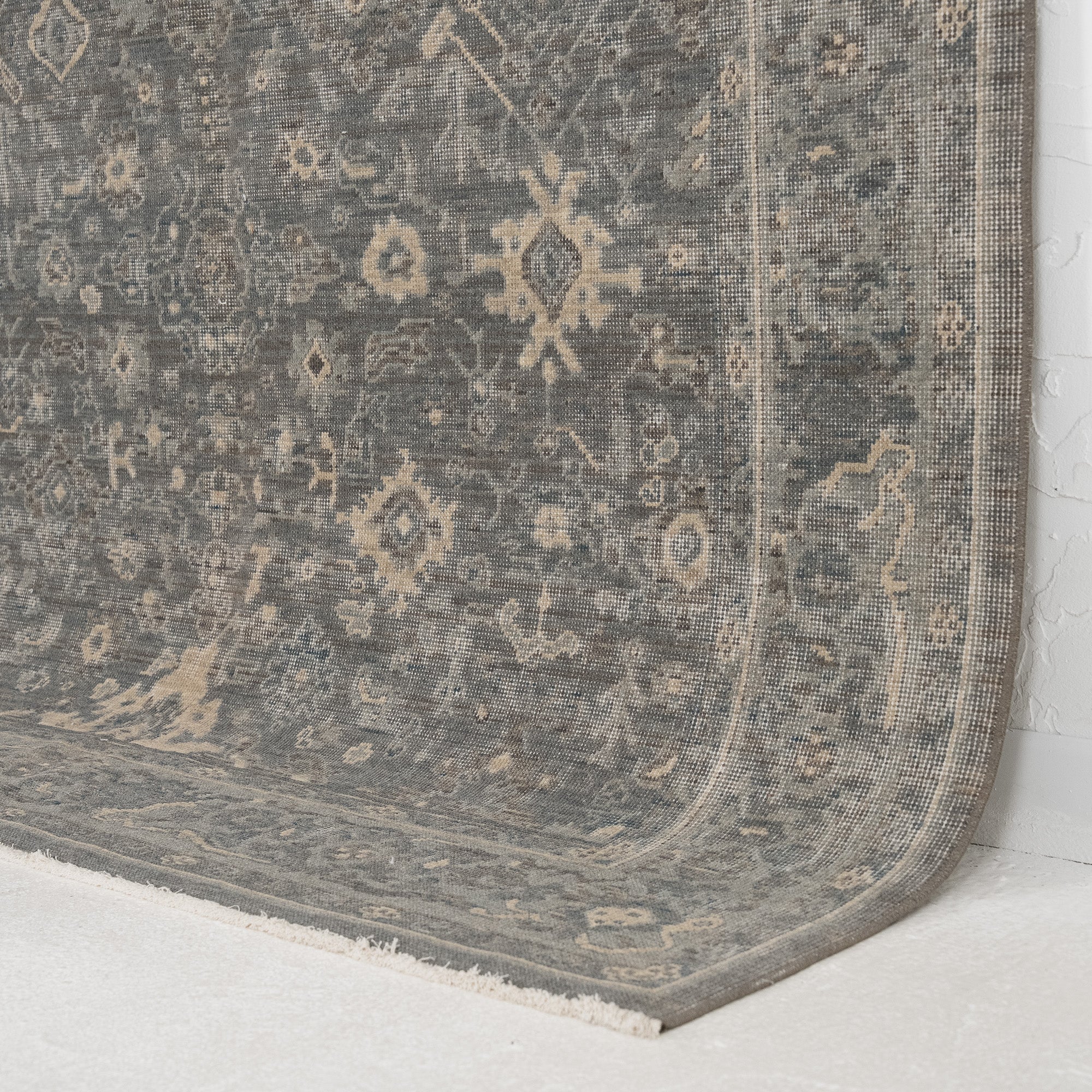 Oraveline - Vintage Turkish Area Rug