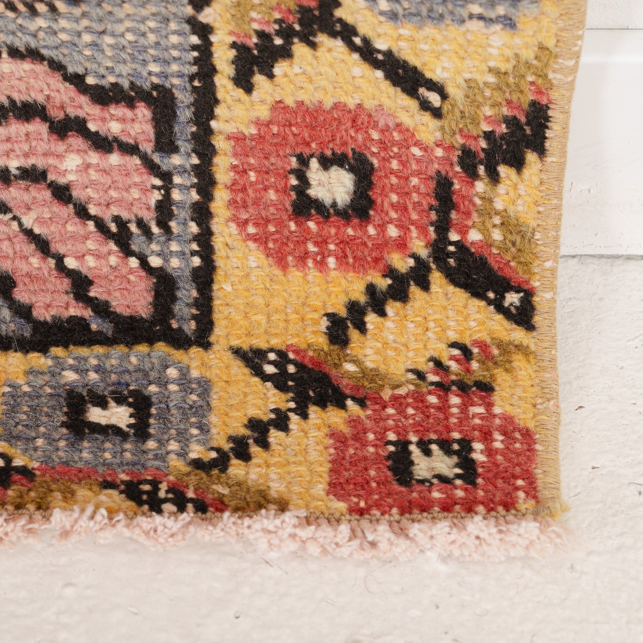 Medallion 4x7 Area Rug