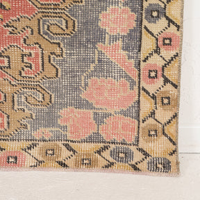 Medallion 4x7 Area Rug