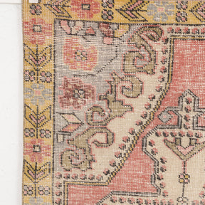 Alarinda - Vintage Turkish Area Rug