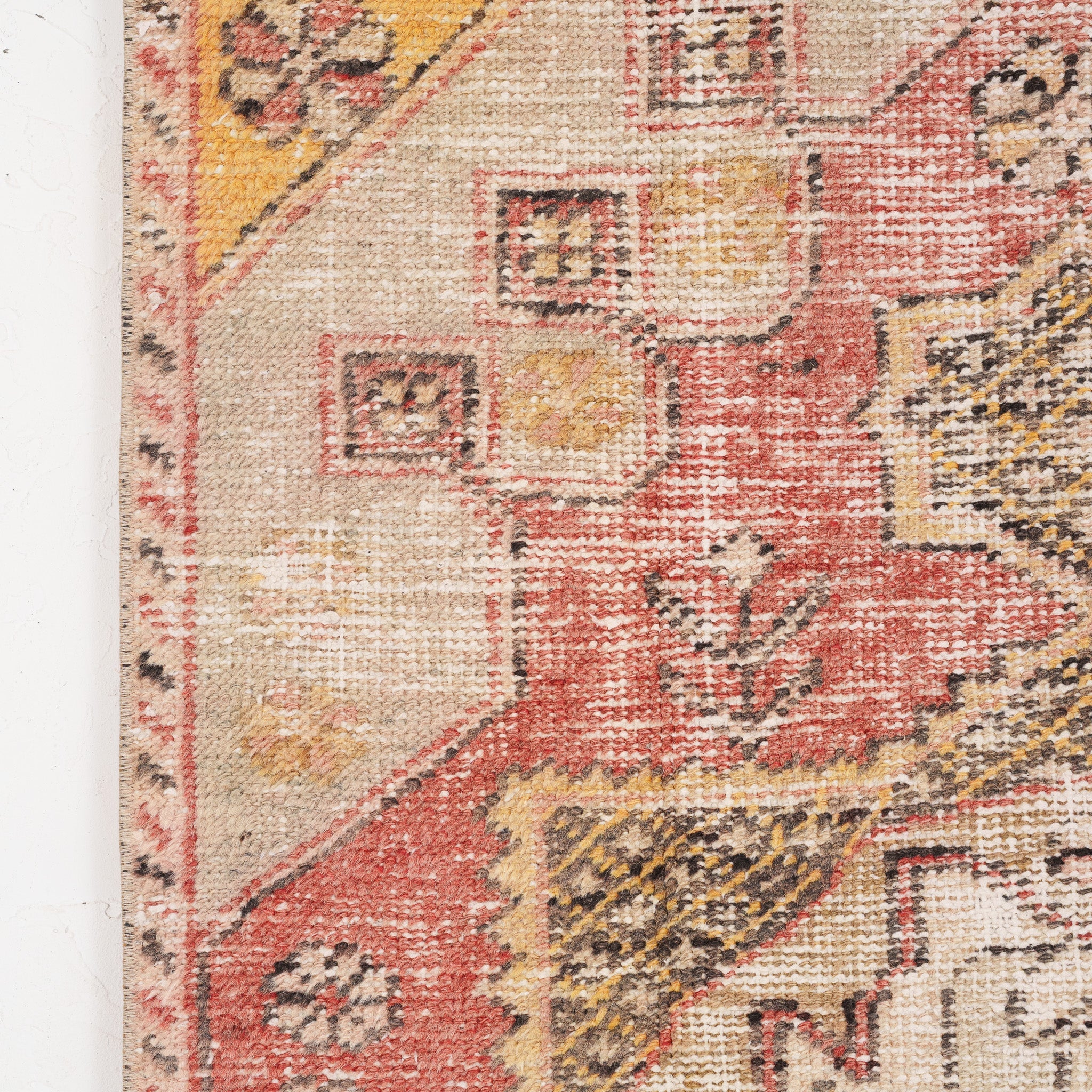 Ainora - Vintage Turkish Small Rug