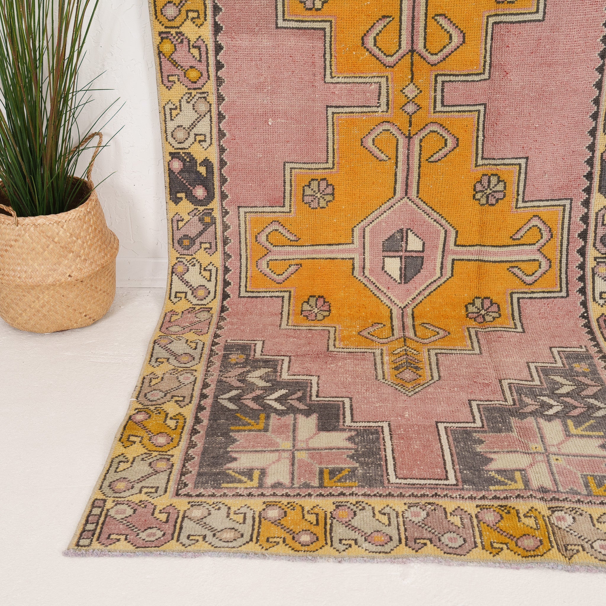 4x9 Persian Rug