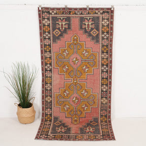 Ahoris - Vintage Turkish Area Rug