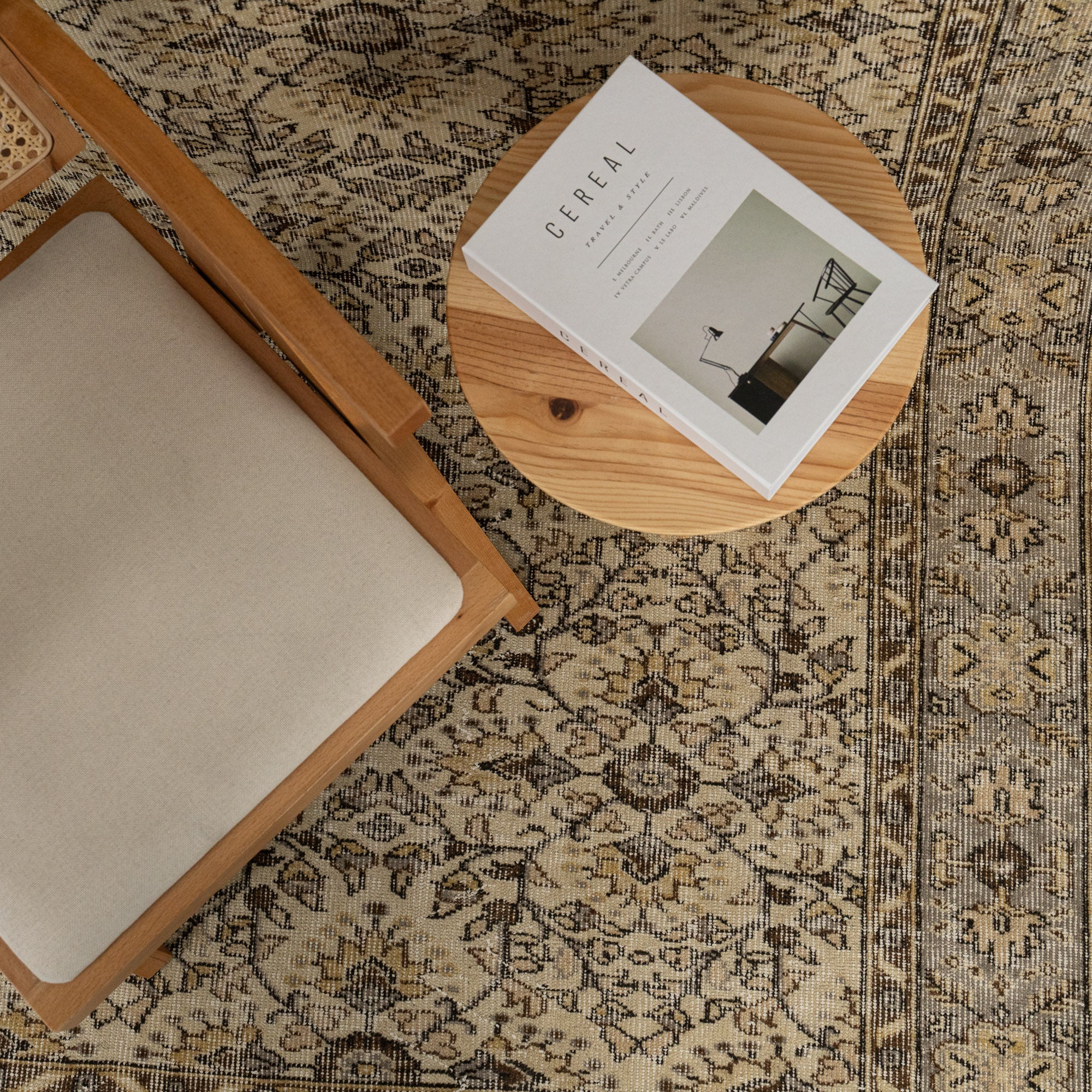 Syrena - Oriental Vintage Rug, Collector's Edition