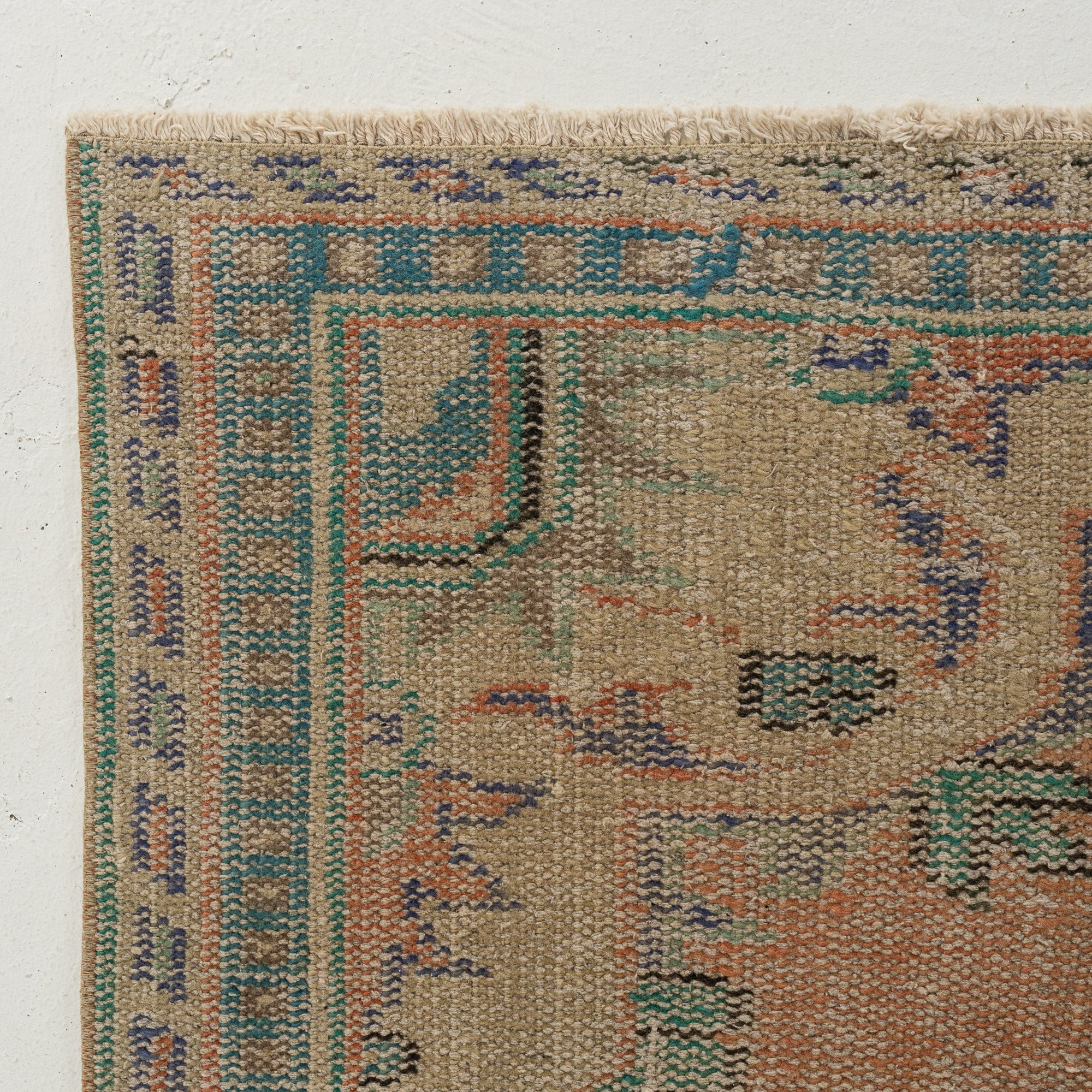Kaelis - Handmade Turkish Rug, Rich in Tradition