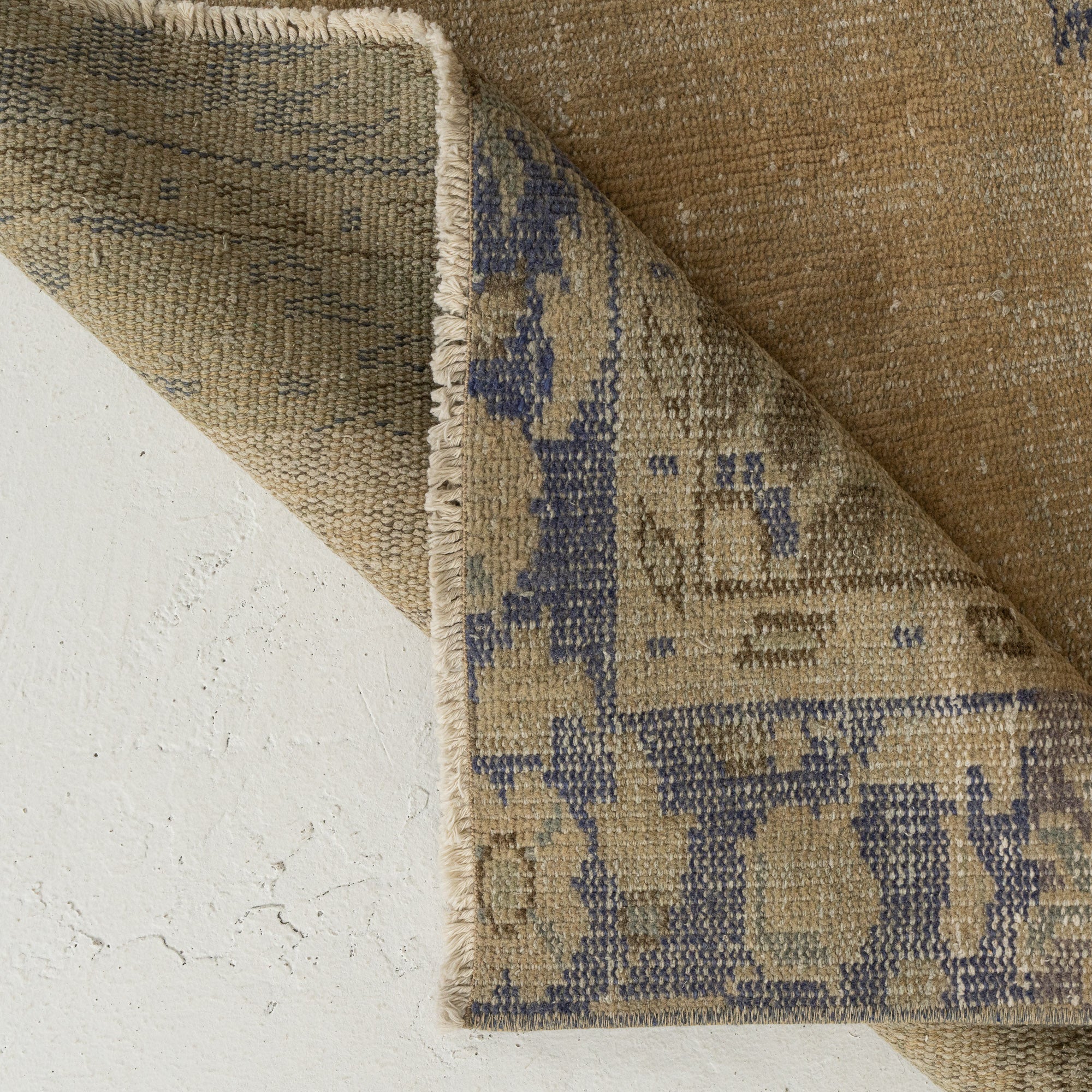 Emeris - Oriental Rug, Handcrafted for Luxury Living