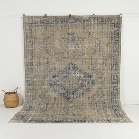 blue vintage 7x10 area rug - perfect for the living room, bedroom