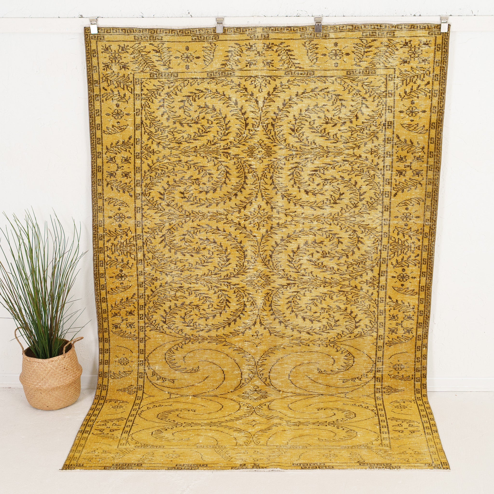 Ahora - Vintage Turkish Area Rug