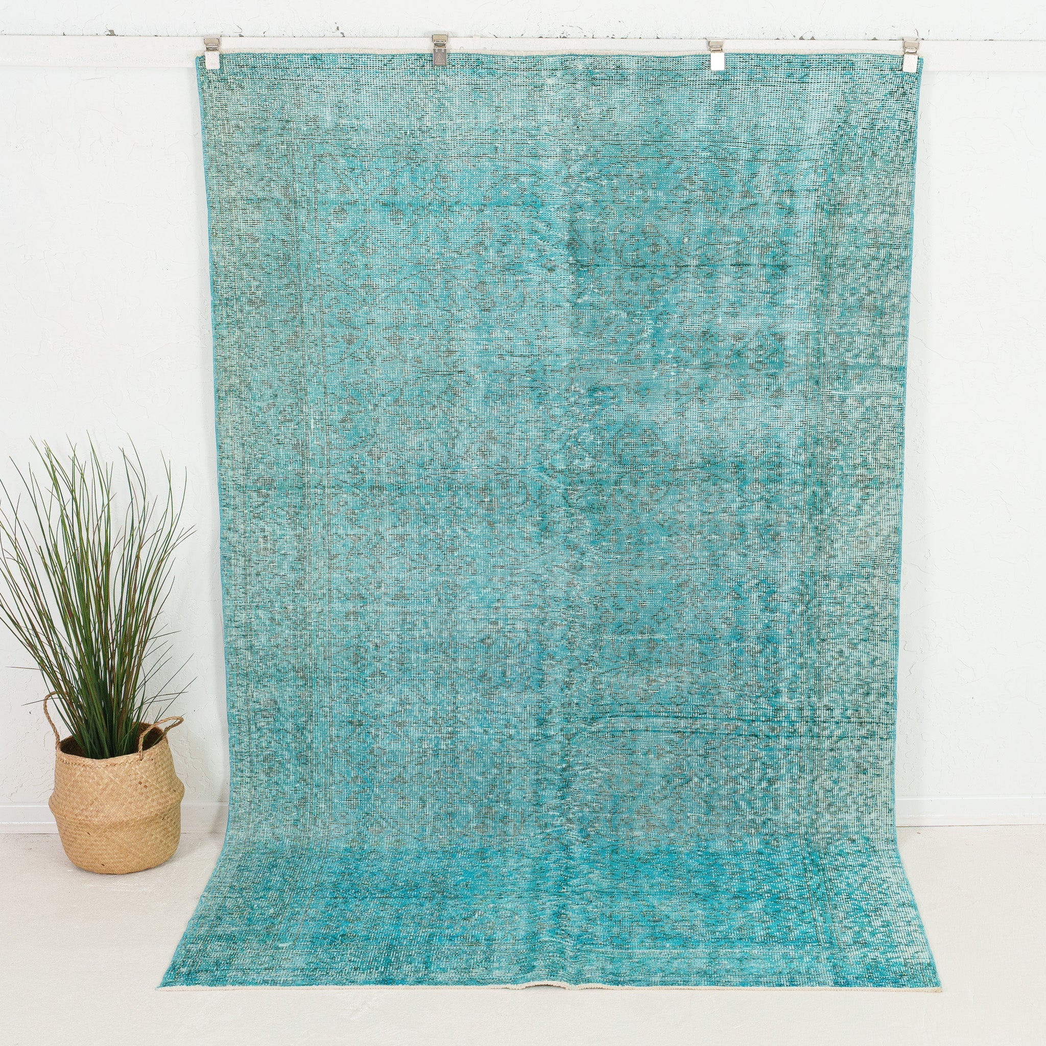 Aiolia - Vintage Turkish Area Rug