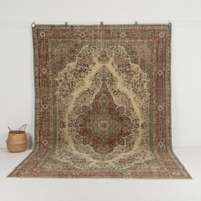 beige vintage 7x10 area rug - perfect for the living room, bedroom