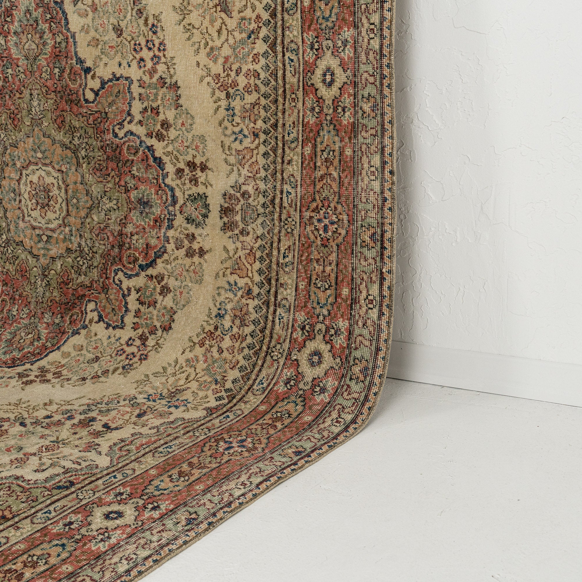 Aisla - Vintage Turkish Area Rug