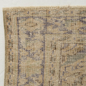 Elegant beige area rug, perfect for living room, bedroom, dining room decor