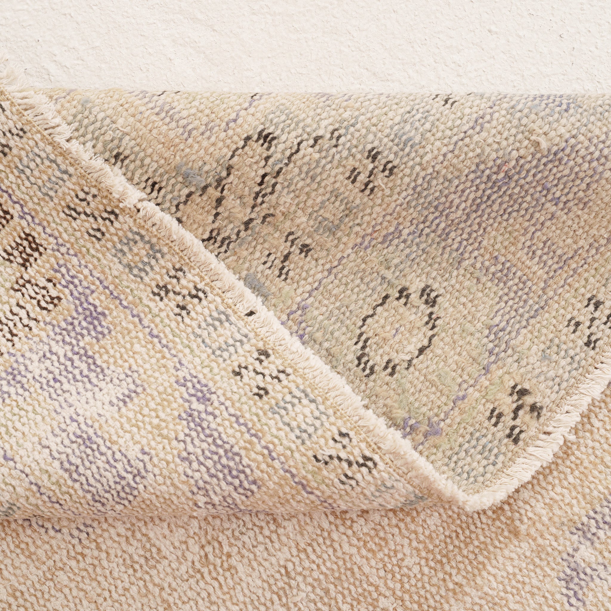 6x10 Beige Area Rug