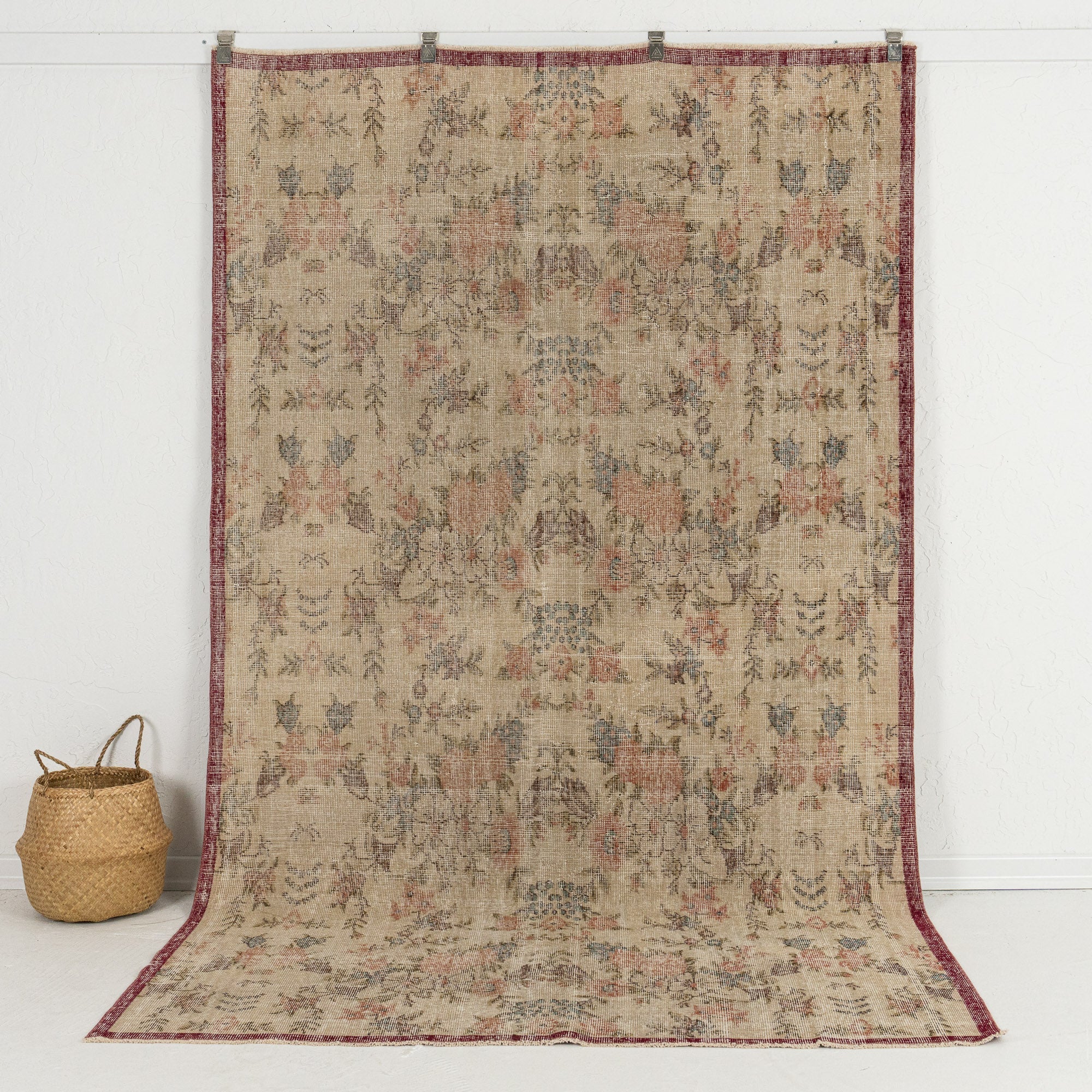 Talwyn - Turkish Rug, Authentic and Vintage