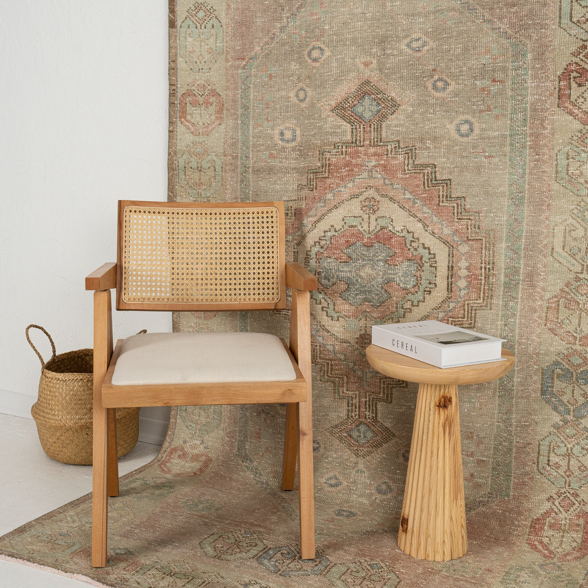 Nayana - Dining Room Rug, Elegant Oriental Style