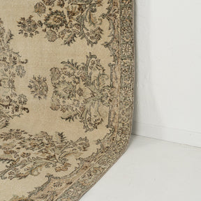 Classic area rug in 8x11 dimensions, crafted in turkish