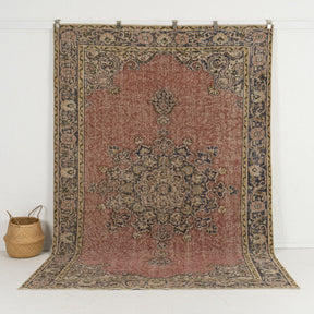 red vintage 6x9 area rug - perfect for the living room, bedroom, dining room