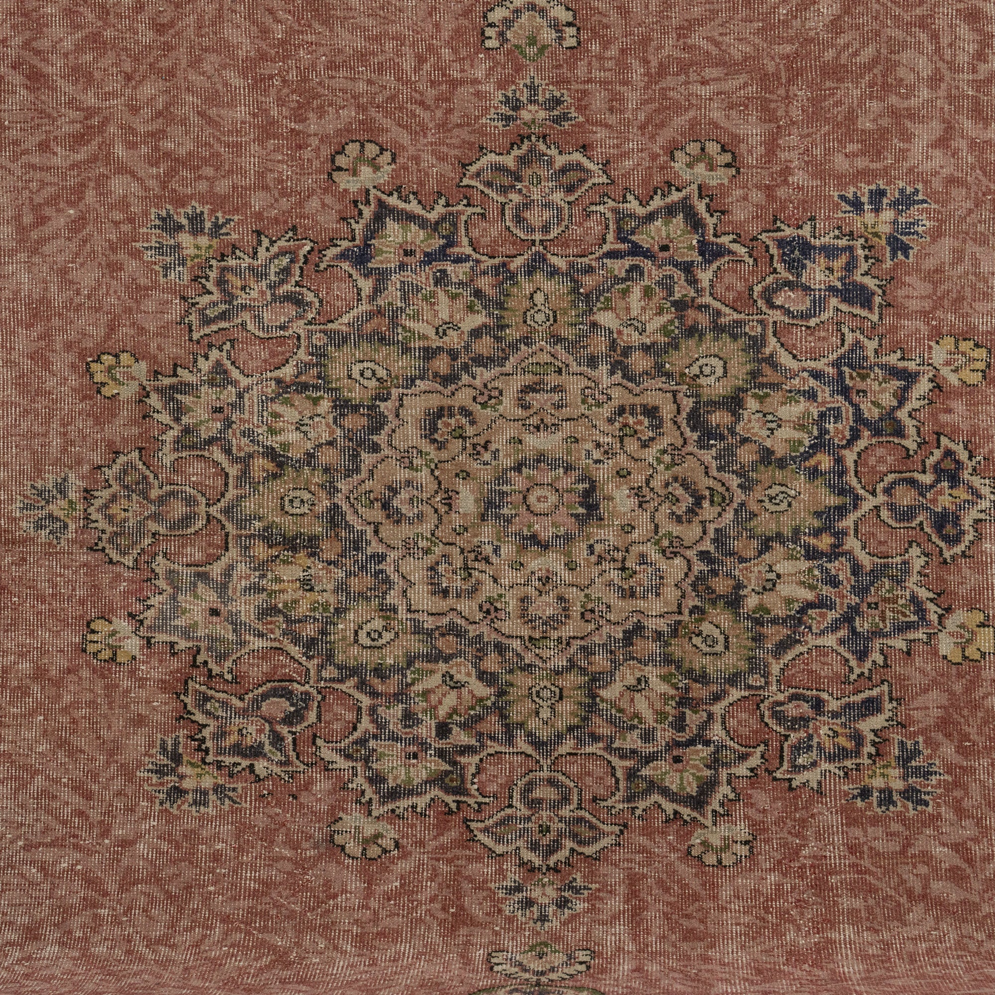 Fiora - Persian Rug, Handcrafted & Timeless