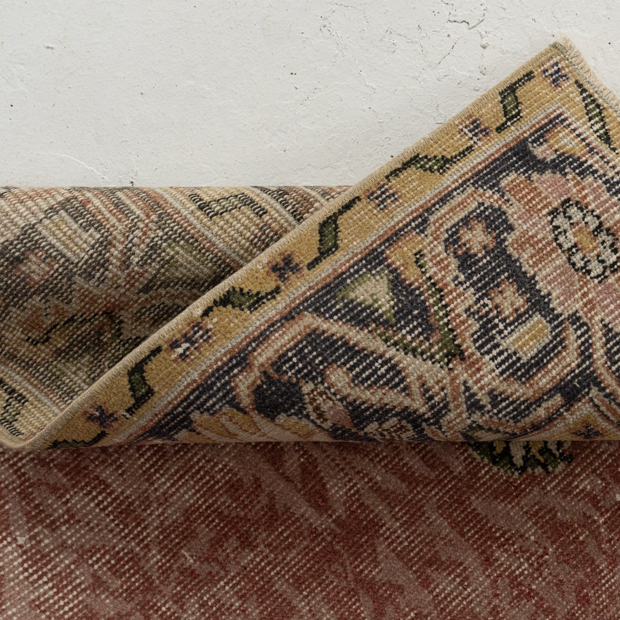 Fiora - Classic Turkish Rug, Vintage Heritage