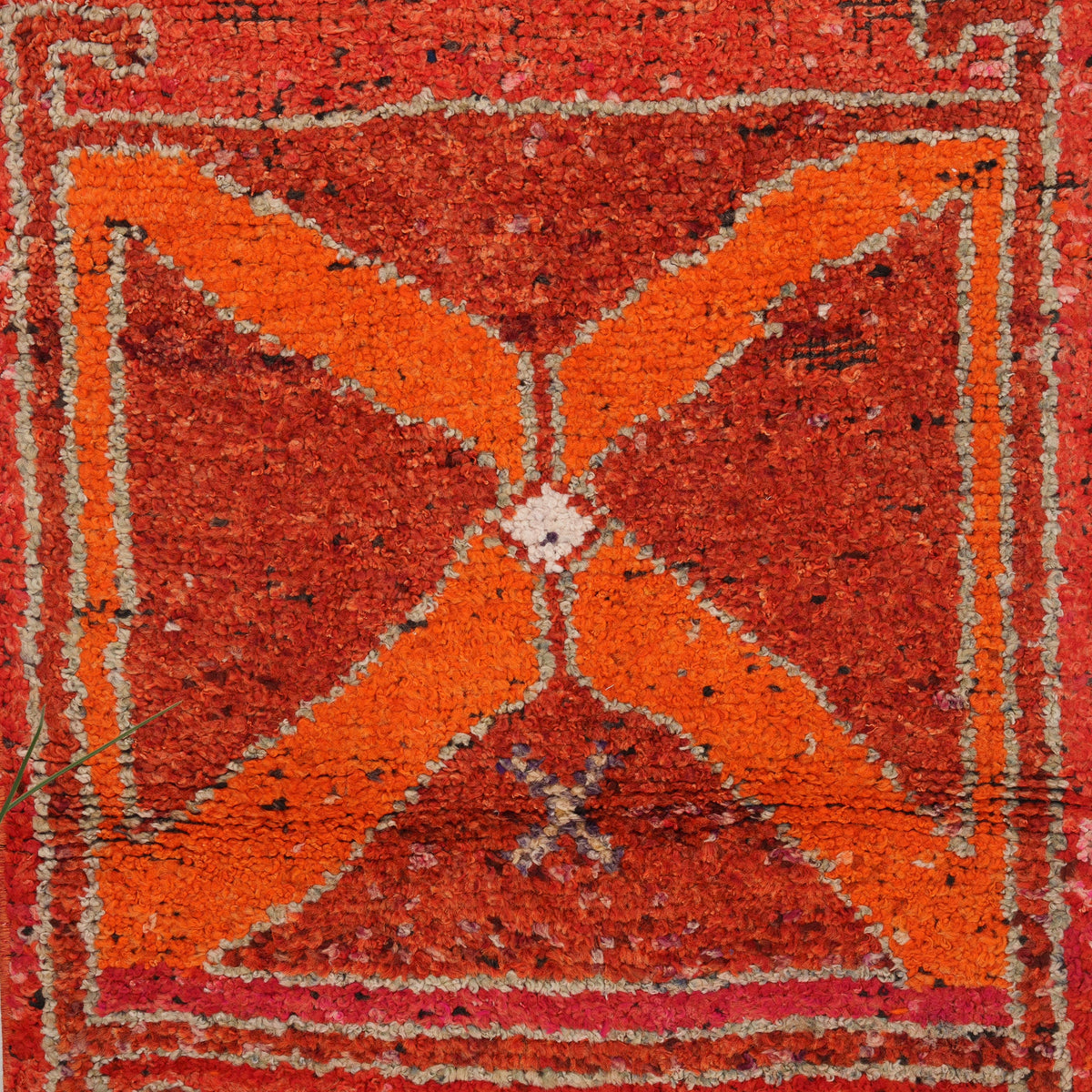 2x8 Vintage Rug