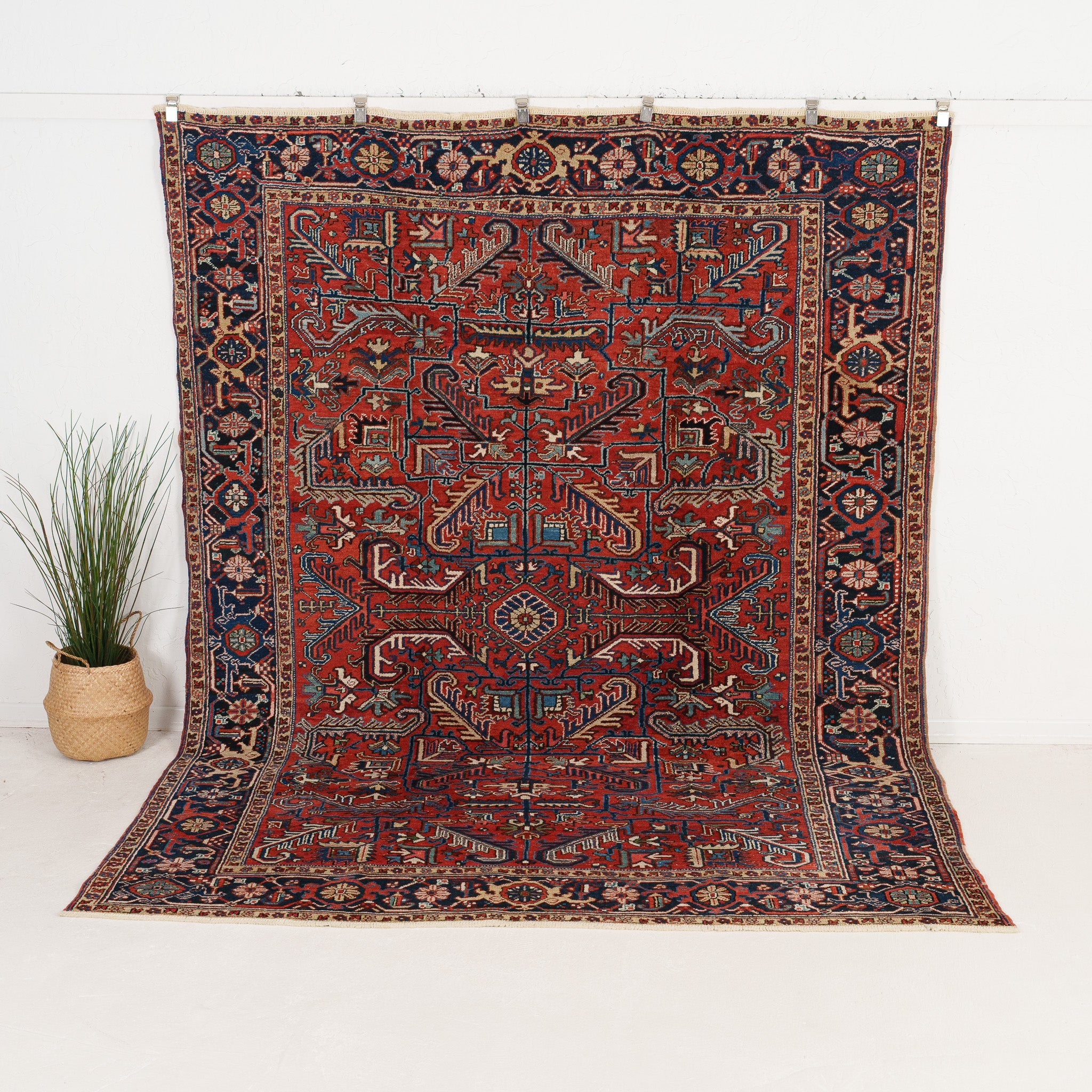 (Iranian Rug )イラン : ラグ 8' x 10' - Vintage Persian Area Rug, Red - Aisa | Kuden Rugs
