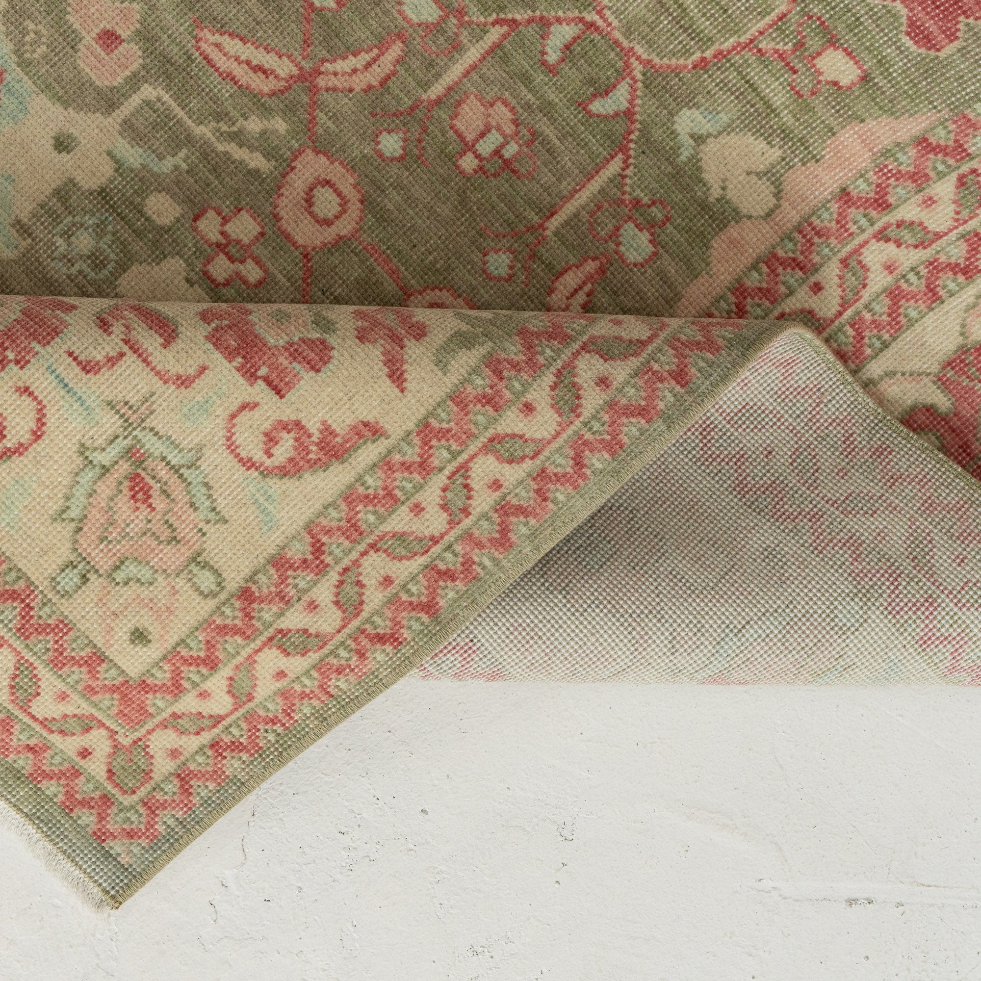 Thessaly - Handmade Turkish Rug, Rich in Tradition