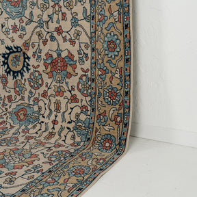 Classic area rug in 8x10 dimensions, crafted in turkish