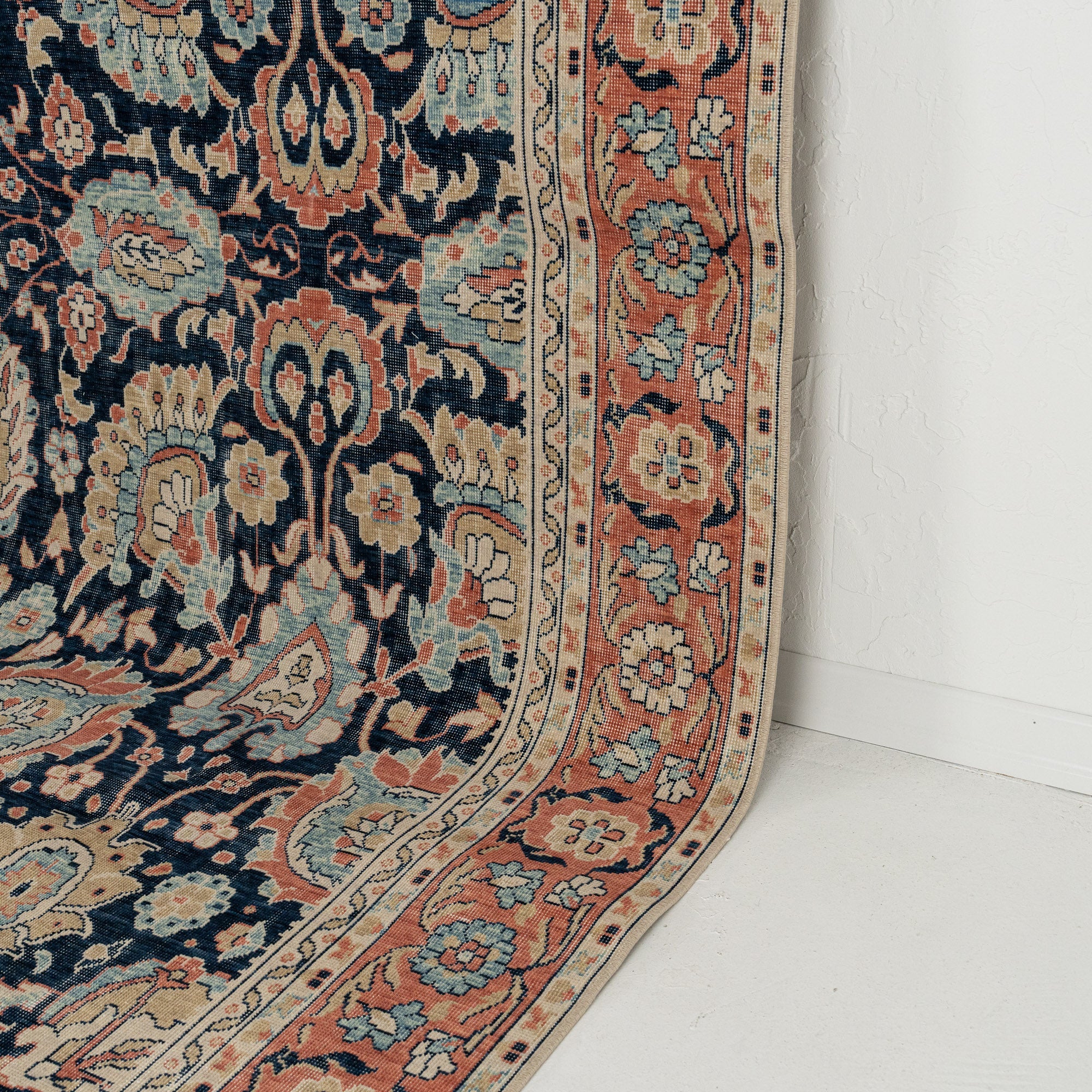 Eithne - Oriental Rug, Handcrafted for Luxury Living