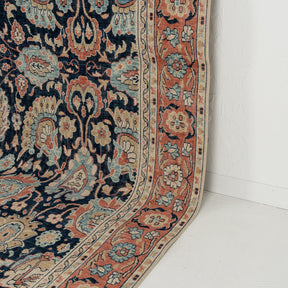 Classic area rug in 8x10 dimensions, crafted in turkish