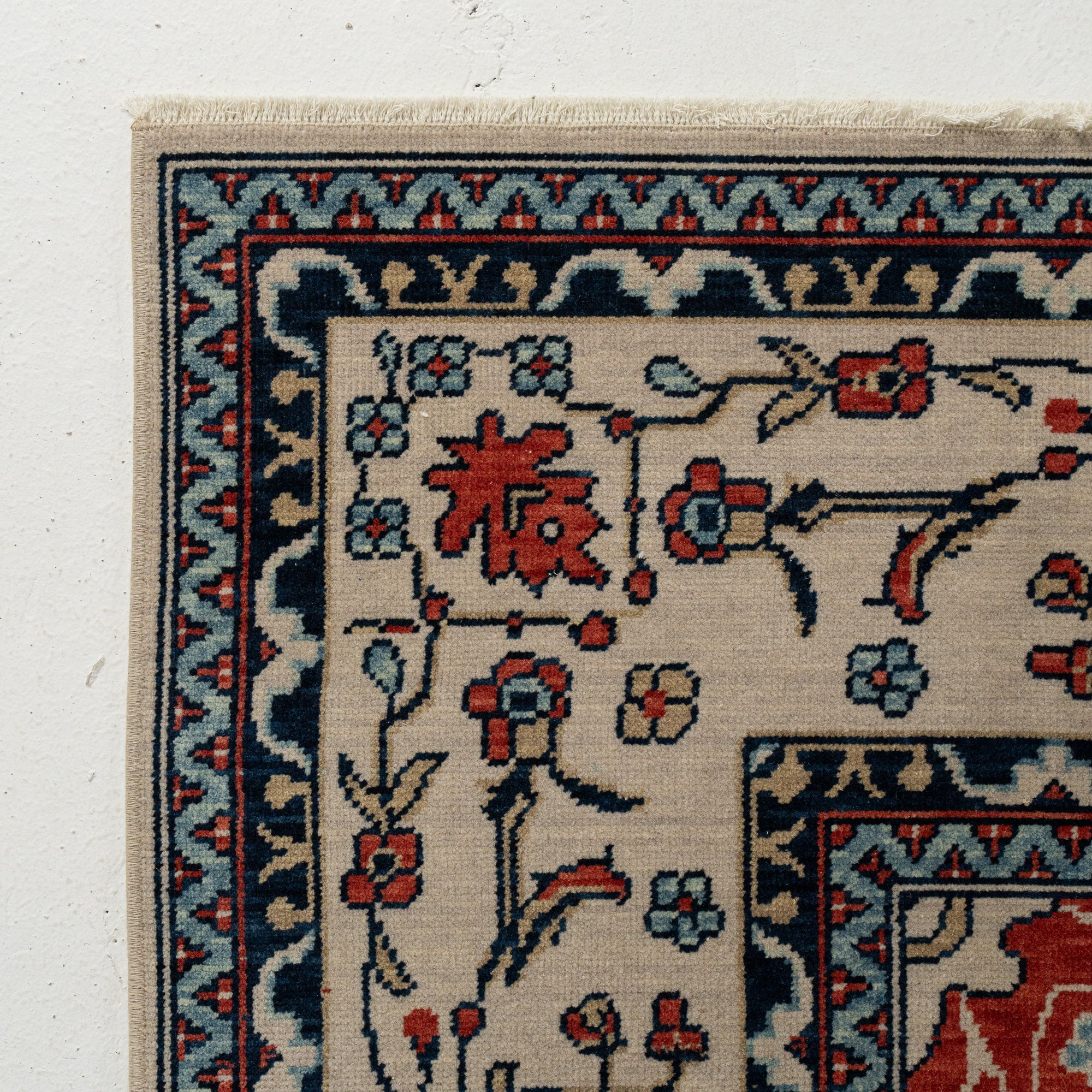 Lenira - Oriental Rug, Handcrafted for Luxury Living